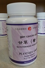 Süßholzwurzel-Granulat nach der traditionellen chinesischen Medizin von der Firma Plantasia